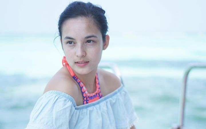 Ikuti Tren 'Freckles Make Up', Begini Cantiknya Chelsea Islan Tampak Dekat