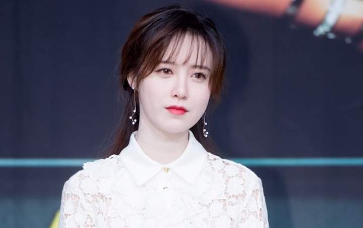 Bergaya Bak Vampir di Red Carpet BIFAN, Goo Hye Sun Dibilang Gemukan