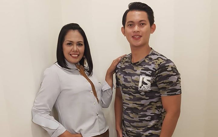 Kerap Foto Romantis Bareng Brondong, Ely Sugigi Curhat Sedih karena Dibully