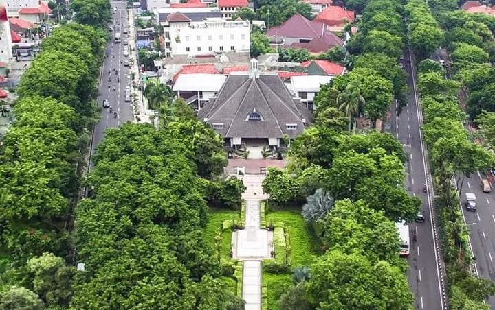 Surabaya Bersih dan Hijau