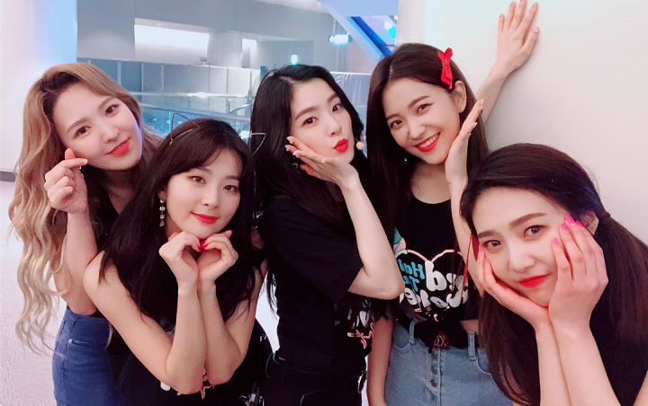 Ajak Fans Nostalgia Musim Panas Setahun Lalu, Red Velvet Unggah Foto-Foto Ini