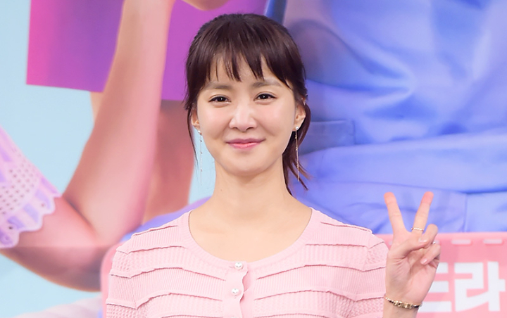 Bintangi Drama Usai Melahirkan, Lee Si Young Tak Kesusahan Bagi Waktu Untuk Anak