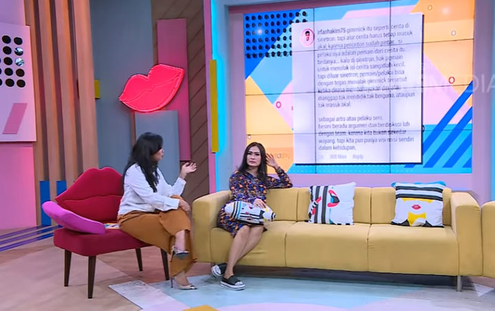 Iis Dahlia dan Feni Rose