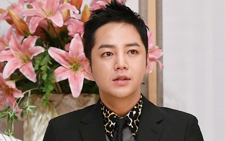 Agensi Ancam Fans yang Nekat Ikuti Jang Geun Suk Jalani Wamil