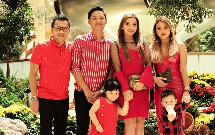 Nobar Film 'Si Doel The Movie', Keluarga Anang Hermansyah Sukses Dibikin Mewek