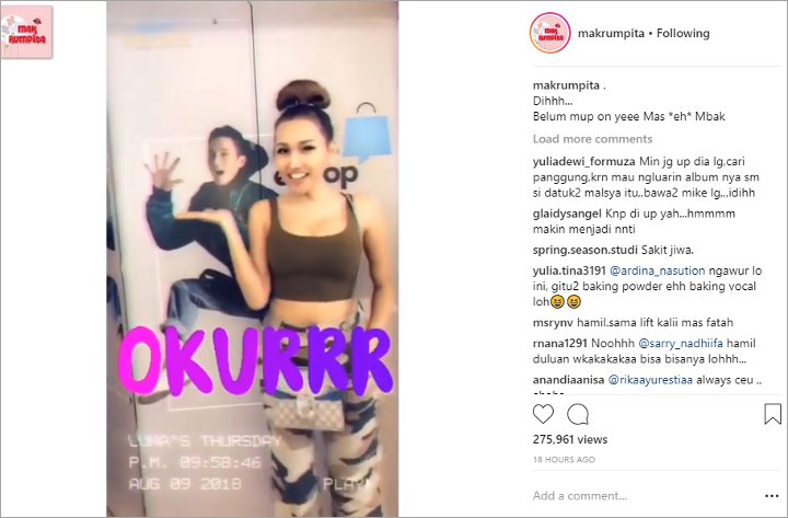 Lucinta Luna Nyanyi Depan Foto Mike Lewis
