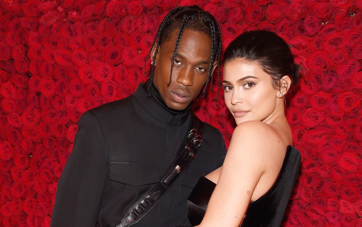 Lagi-Lagi Barang Mewah, Inilah Hadiah Ulang Tahun yang Diberikan Travis Scott untuk Kylie Jenner