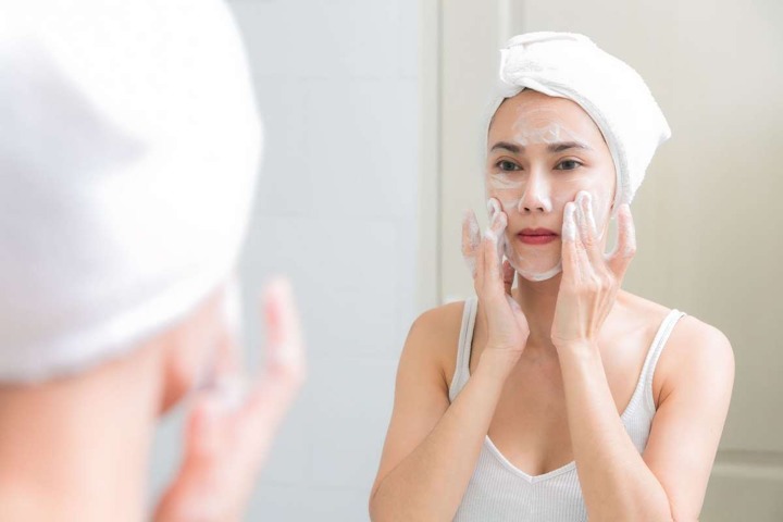 Cuci Muka Hanya 2 Kali Sehari