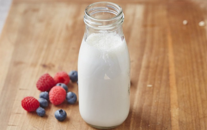 Lebih Lama Dicerna, Hindari Minum Susu Sebelum Olahraga