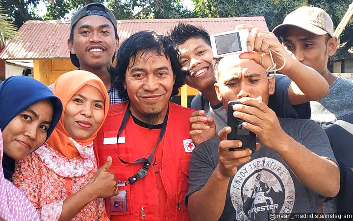 Komeng Diam-Diam Jadi Relawan Gempa Lombok, Netter: Ini Baru Idola Panutan