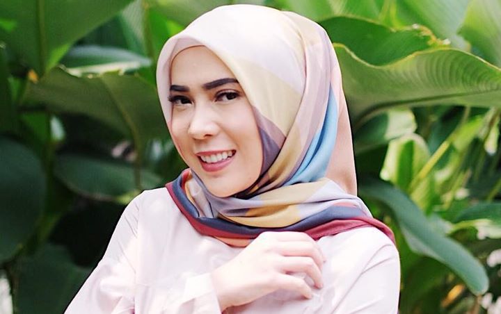 Sempat Takut Kehilangan Pekerjaan, Fitri Tropica Akui Makin Lancar Rezeki Usai Berhijab