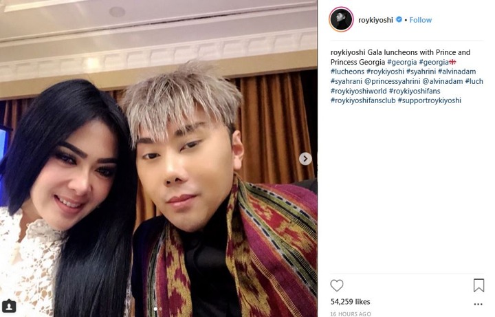 Roy Kiyoshi Pamer Foto Bareng Syahrini