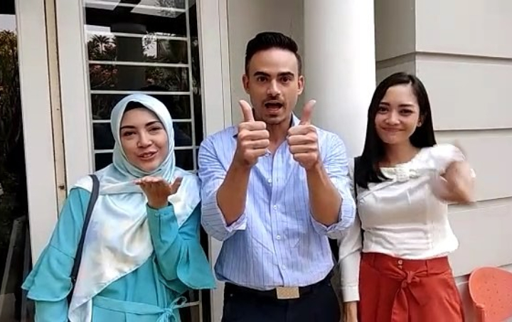 2000+ Gambar Foto Keluarga Alwi Assegaf Paling Keren 2000+ Gambar Foto Keluarga Alwi Assegaf Paling Keren