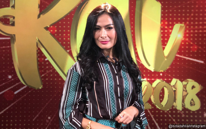 Iis Dahlia Ngamuk 'Dipanasi' Soal Penampilan Fatin Shidqia di Asian Games 2018