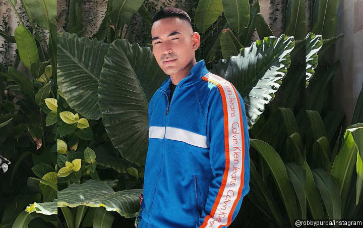 Robby Purba Unggah Foto Pernikahan Anggun, Sosok Ini Curi ...
