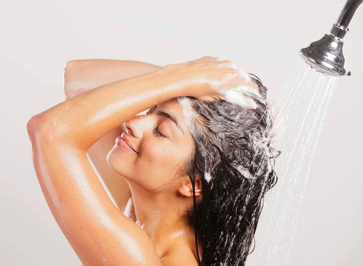 Jangan Keramas dengan Sampo Setiap Hari