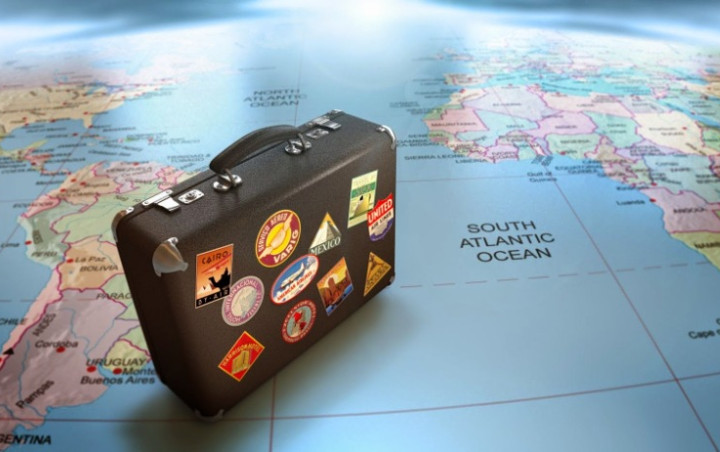  7 Tips Packing Agar Barang Muat Dalam Satu Koper Saat Traveling