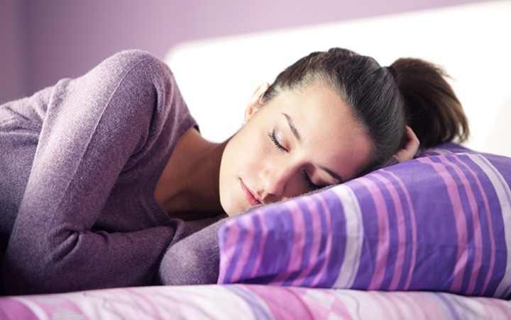 Tidur yang Cukup untuk Mengatasi Pegal