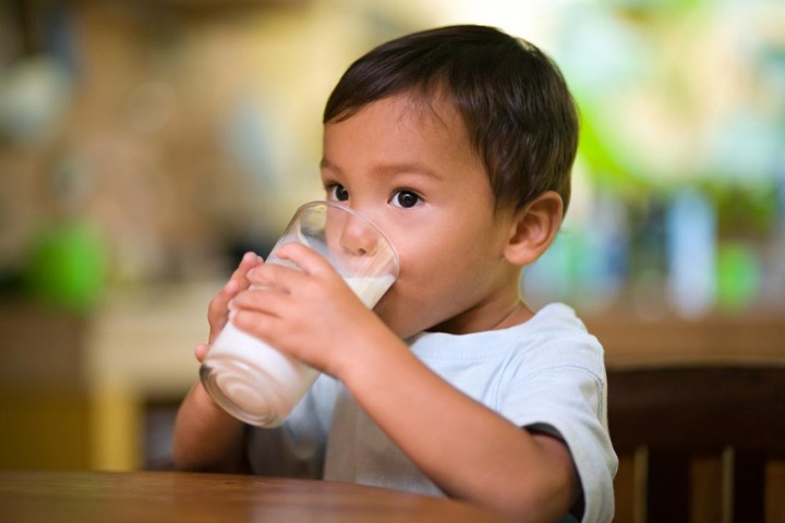 Kebiasan Minum Susu Saat Kecil Ternyata Tak Sesehat yang Diduga