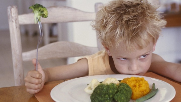 Makan Sayur Sebagai Hukuman di Masa Kecil Menyumbang Kenaikan Berat Badan