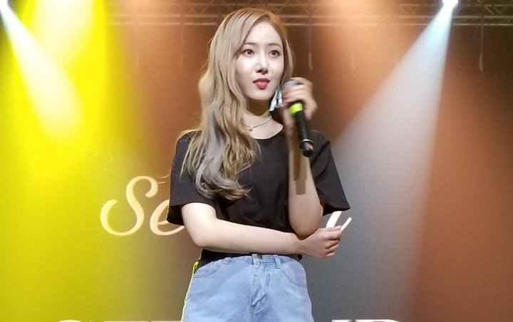 Selesaikan Perform di Konser Manila Meski Bahu Terkilir, SinB G-Friend Tuai Pujian