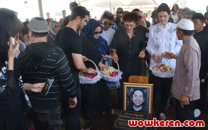 Faldy Albar Tutup Usia, Begini Suasana Pemakaman Penuh Haru dan Doa