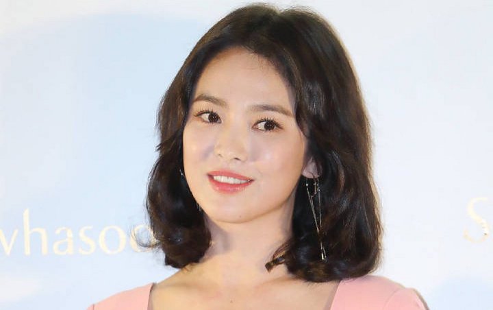 Cantik Banget di Event Hong Kong, Wajah Berkilau Song Hye Kyo Jadi Sorotan 
