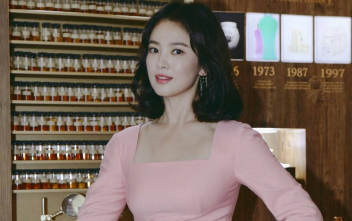 Punya Wajah Cantik Berkilau, Ternyata Ini Rahasia Song Hye Kyo