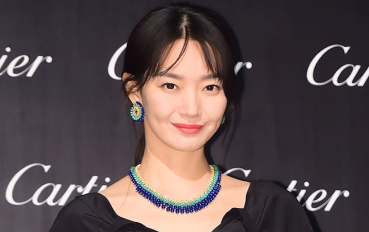 Cantik Banget, Senyum Manis Shin Min A di Foto Baru Bikin Fans Meleleh