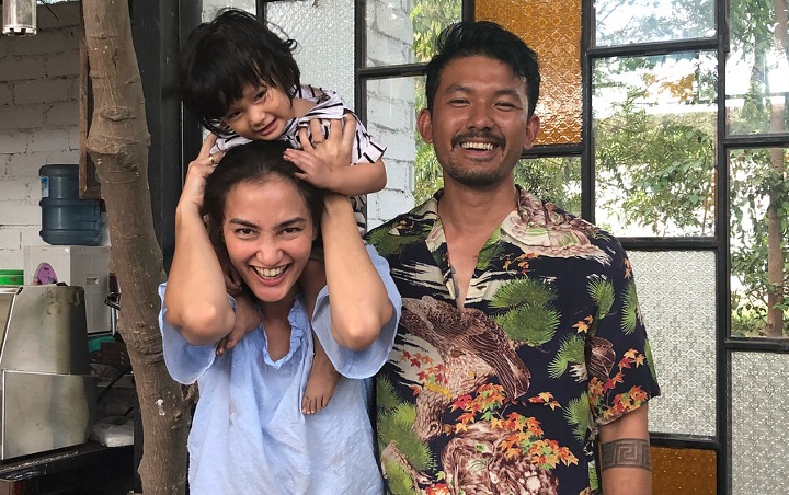 Sang Putri Sudah Pintar Pilih Belanjaan, Atiqah Hasiholan Segera Peringatkan Rio Dewanto