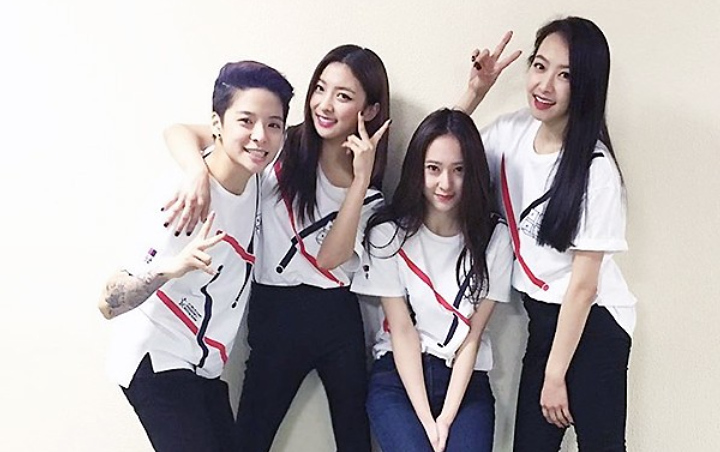 Sibuk dengan Kegiatan Solo, Begini Cara 4 Member f(x) Rayakan 9 Tahun Debut