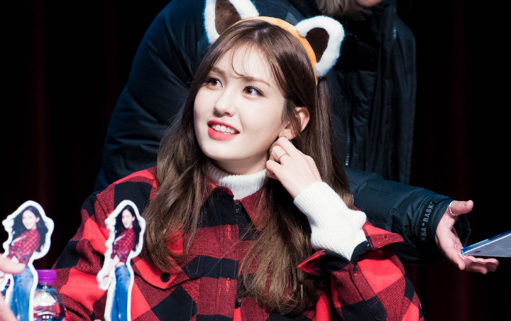 Jeon Somi Diminta Gabung YG