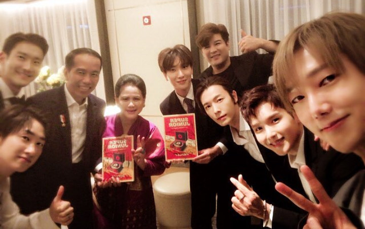 Kunjungi KorSel Usai Asian Games, Presiden Jokowi Akrab Bareng Super Junior 