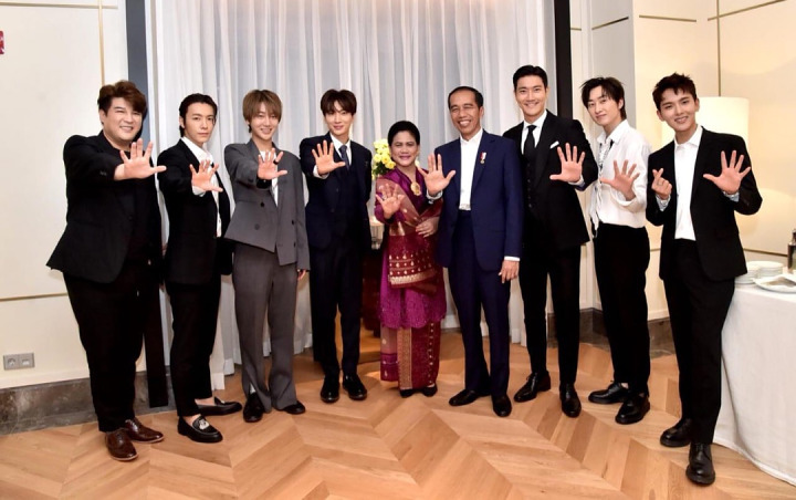 Bangga Bertemu Presiden RI, Super Junior Ajak Goyang Dayung