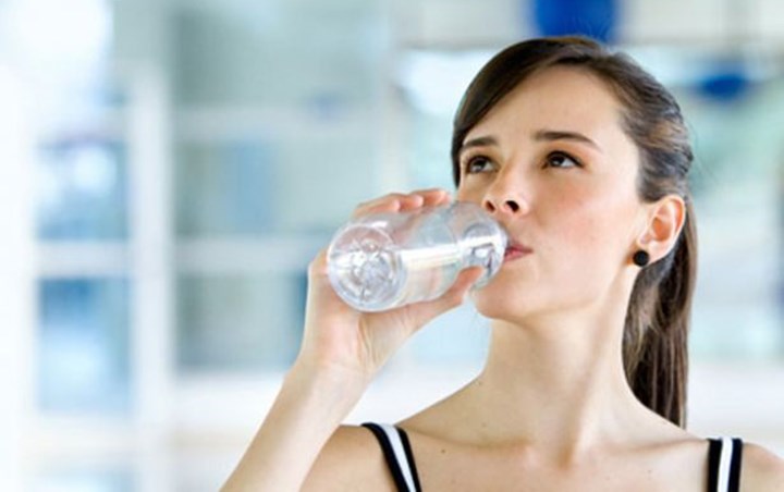 Memperbanyak Minum Air Putih