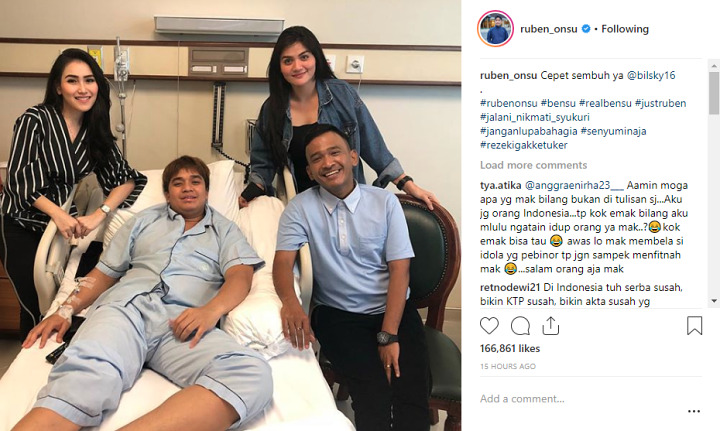 Kecantikan Ayu Ting Ting Dibandingkan dengan Hilda Vitria