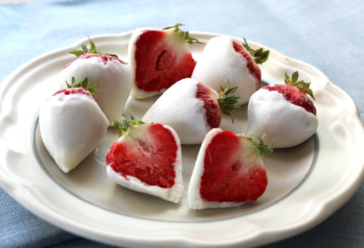 Stroberi Yoghurt Beku