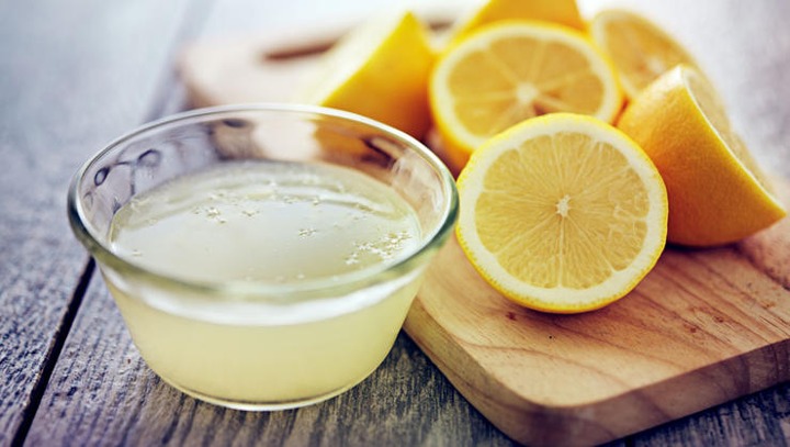 Hilangkan Stretch Mark dengan Perasan Sari Lemon