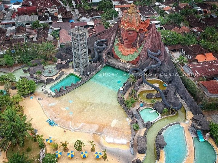 Pandawa Water World di Solo Punya Konsep Pewayangan