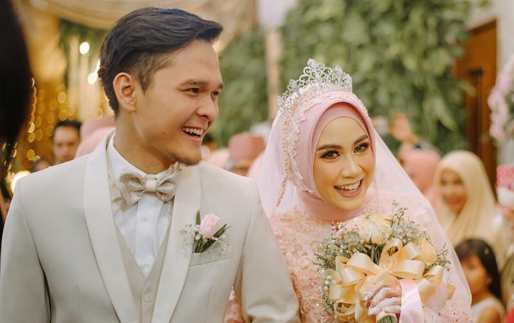 Kenang Kisah Romantis Awal Bertemu, Suami Anisa Rahma 