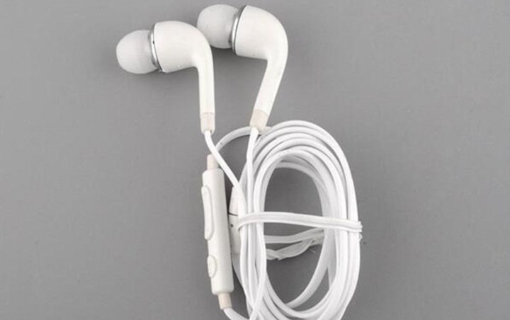 Handsfree Sangat Memudahkan Penggunanya