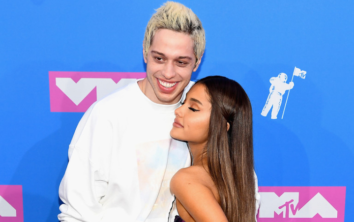 Pete Davidson Sebut Ariana Grande sebagai 'Fantasi Seksual' yang Jadi Kenyataan