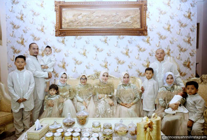 Syahrini dan Ridwan Zaelani Rayakan Idul Fitri 2018 Bersama Keluarga