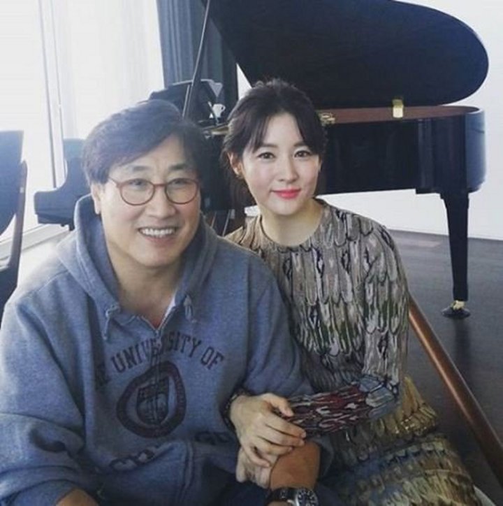 Lee Young Ae dan Suami