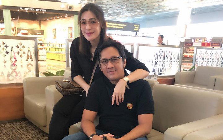 Istri Sosialita Cantik Sayang Anak, Andre Taulany Hadiahi 'Mansion' dengan Plafon Cat