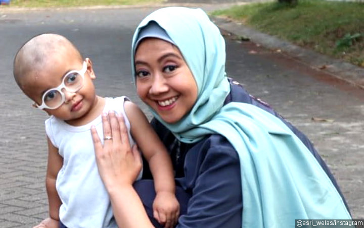 Hamil Anak Ketiga Di Usia 39 Tahun, Asri Welas Akui Sangat Khawatir