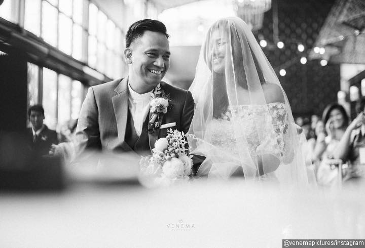 Monita Tahalea dan Bayu Tampak Bahagia di Acara Pemberkatan