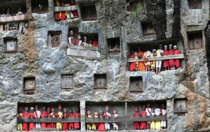 Pemakaman di Bukit Tana Toraja