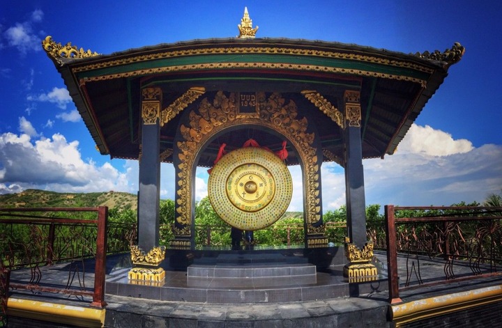 Tugu Perdamaian nan Ikonik