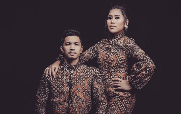 Dibully Jelek Tak Pantas Dapat Fotografer Tampan, Evi Masamba 'Tampar' Haters Lewat Foto Romantis